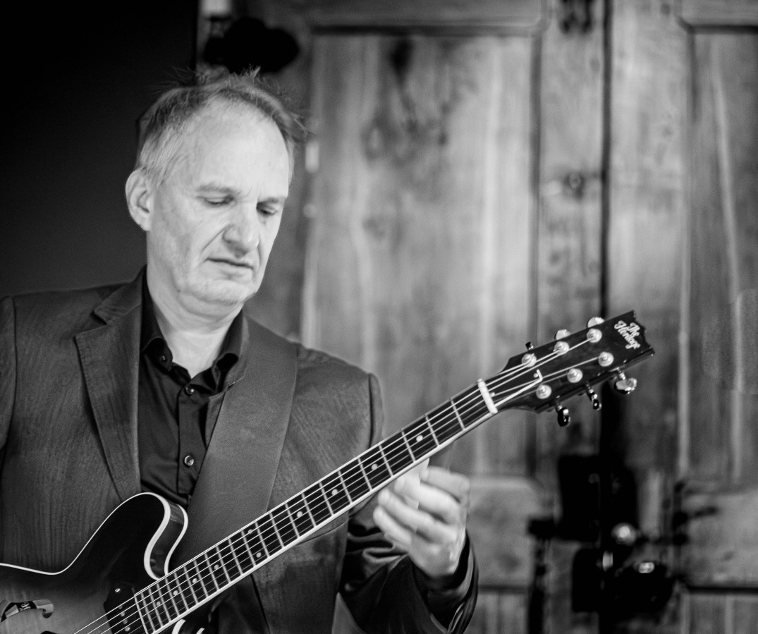 2025-10-09 - Ella-Borations met Deborah Carter 4tet